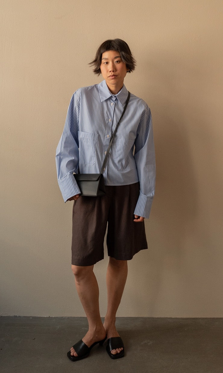 Cropped oversized shirt with patch pockets