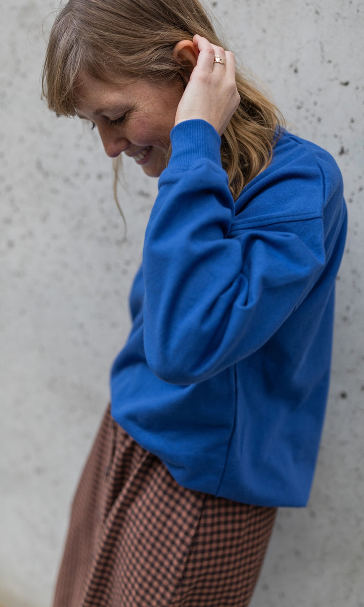 Oversized Sweater mit seitlicher Stillfunktion