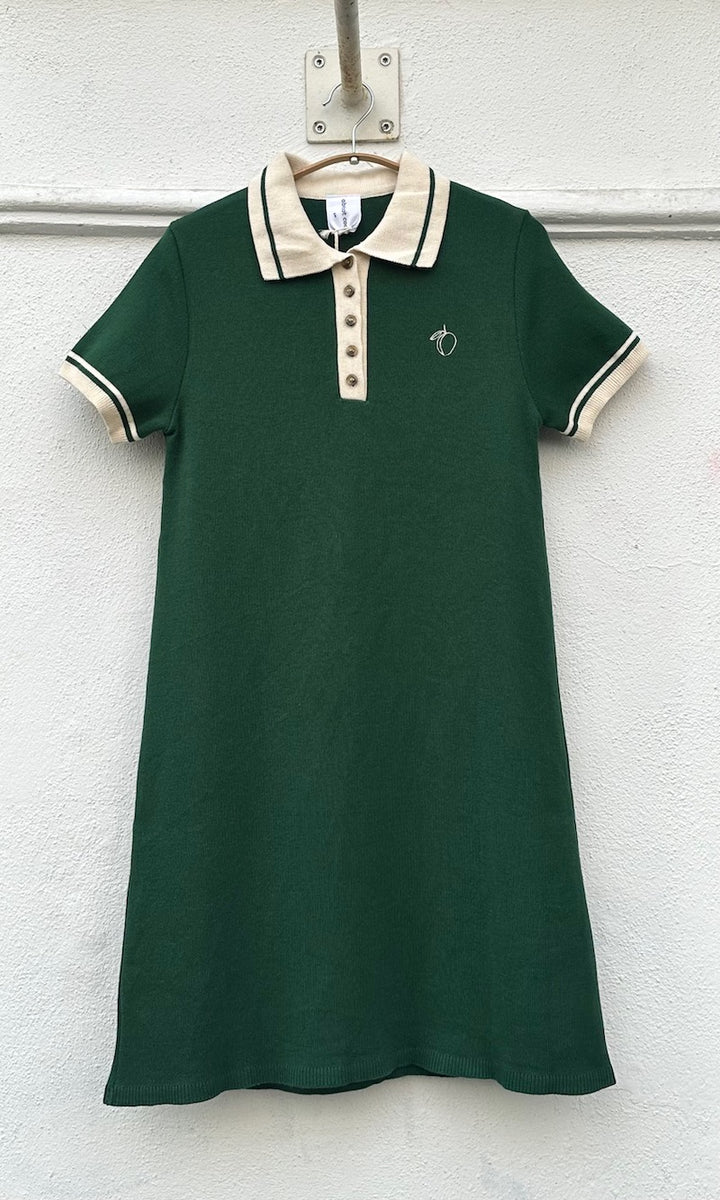T-Shirt Kleid Toni aus Strick mit Polo Kragen in Grün — B-Ware