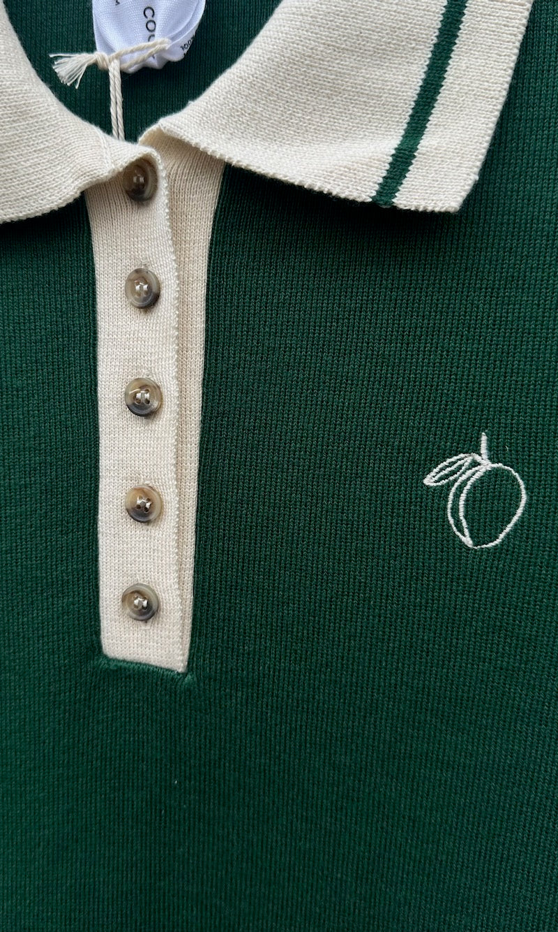 T-Shirt Kleid Toni aus Strick mit Polo Kragen in Grün — B-Ware