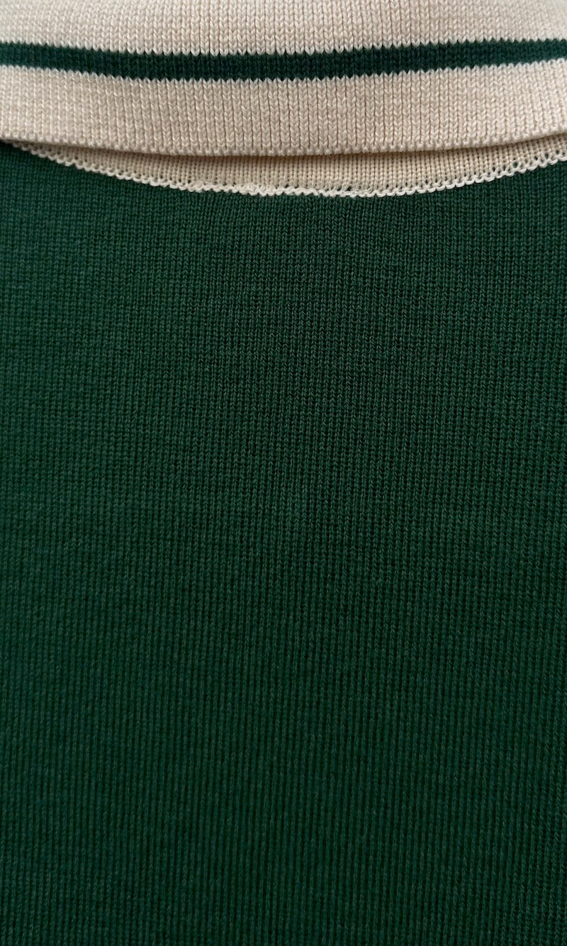 T-Shirt Kleid Toni aus Strick mit Polo Kragen in Grün — B-Ware