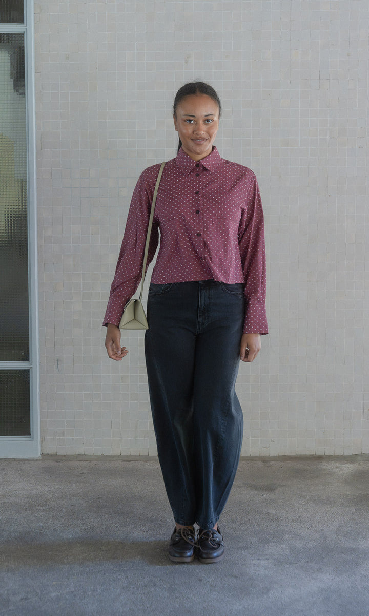 Cropped Oversized Hemd / Burgund-Rosa gepunktet