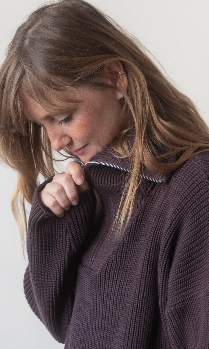 Gerippter Pullover MIO mit Zipper / Braun - abricot coco