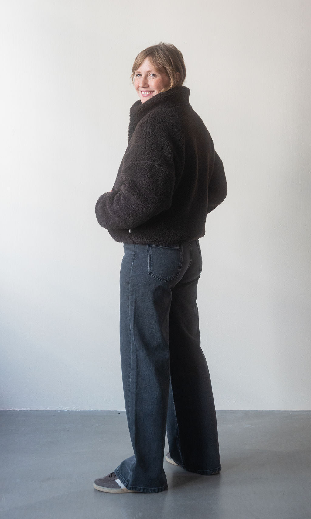 Schafwoll Jacke mit Reißverschluss / Dunkelbraun