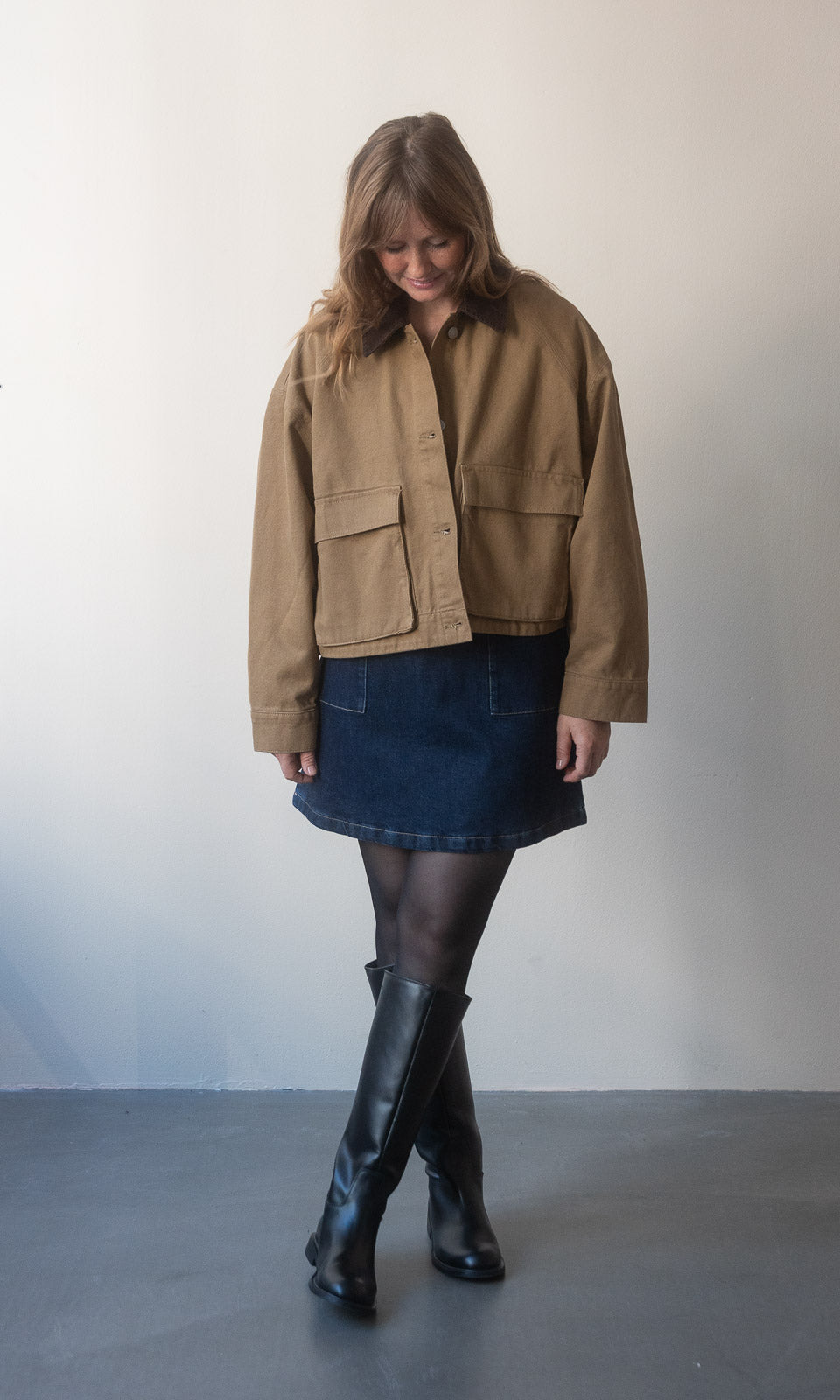 Jeansjacke mit aufgesetzten Taschen / Khaki