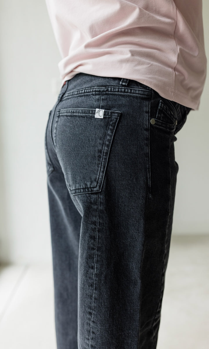 Schwangerschaftsjeans Barrel Leg Washed Black - abricot coco