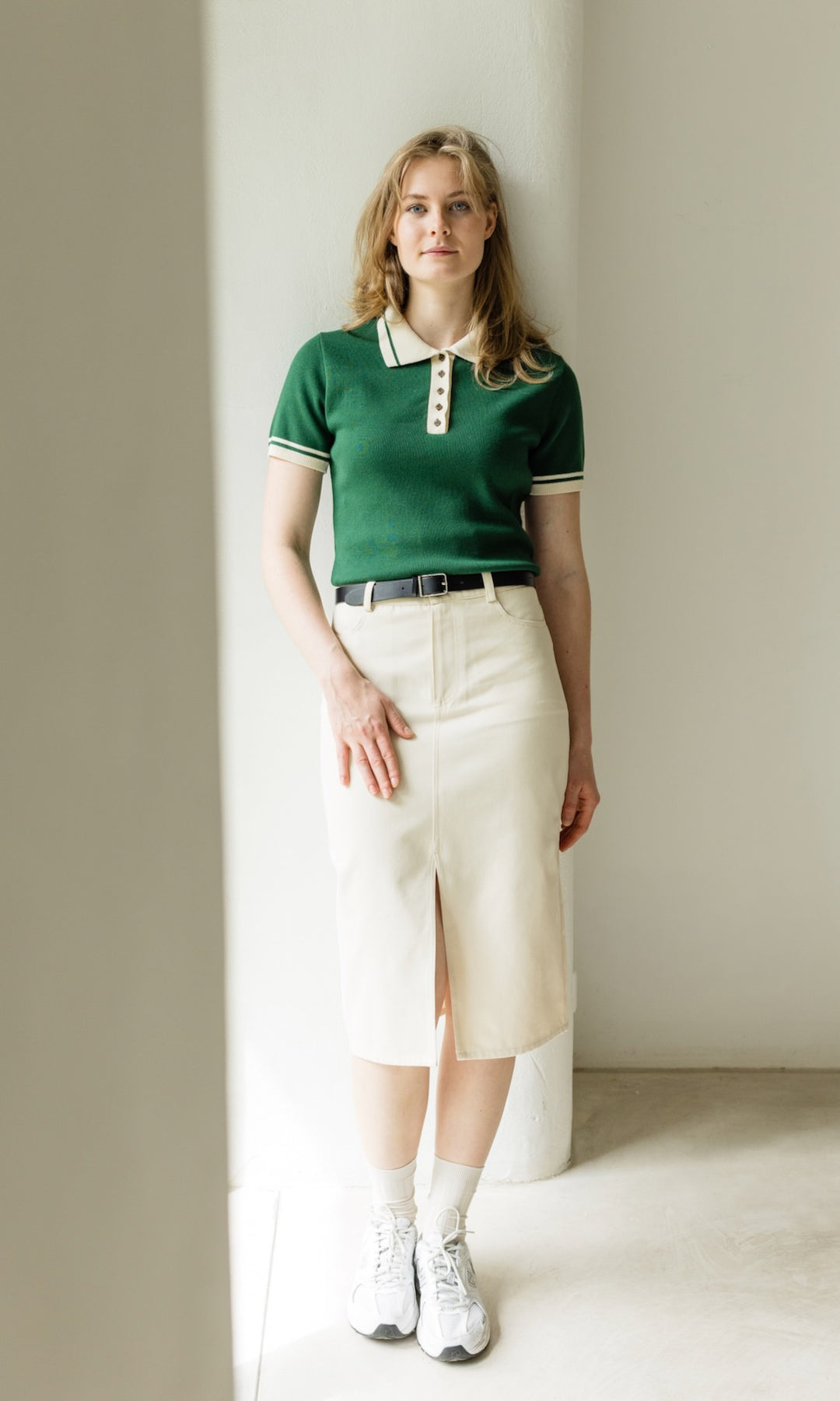 Cremefarbener Rock Carolyn mit Schlitz - abricot coco