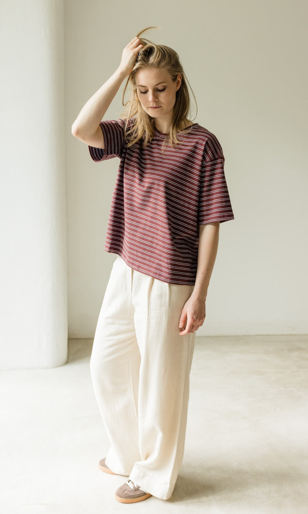Oversized T-Shirt in Burgund-gestreift - abricot coco