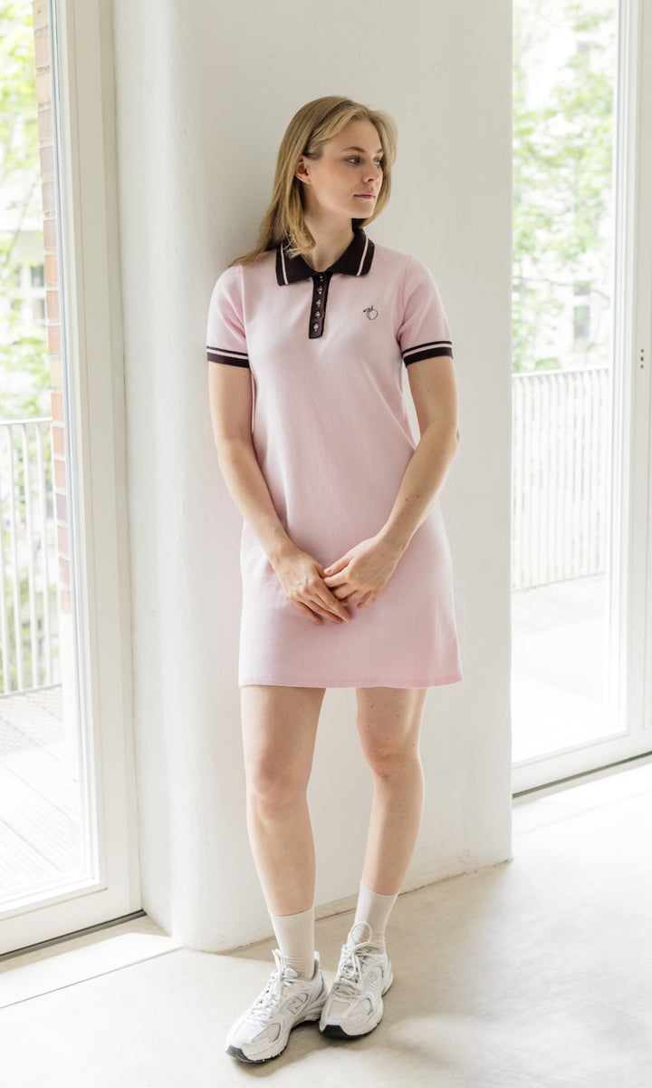 T-Shirt Kleid Toni aus Strick mit Polo Kragen - abricot coco