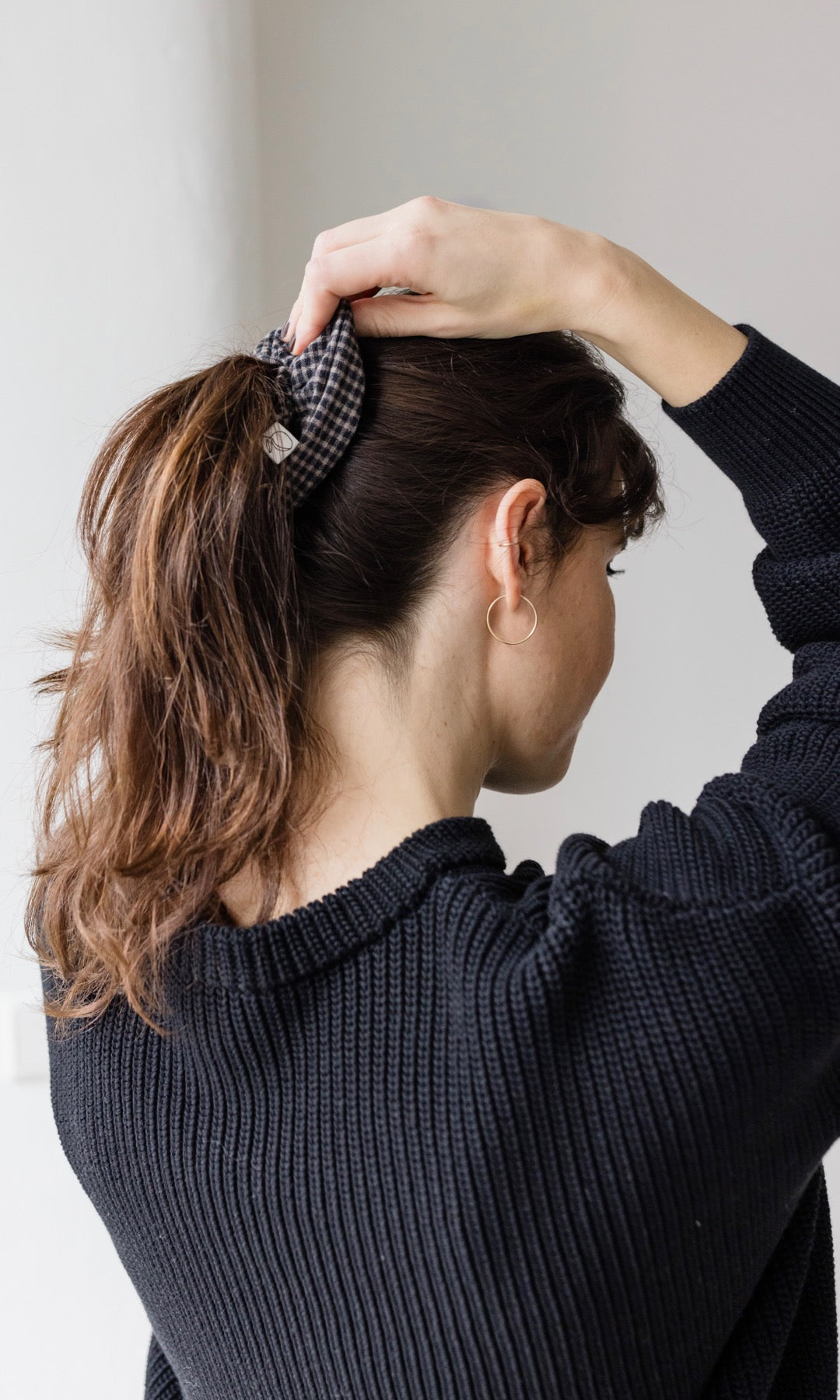 Scrunchie Lovis // Kleines Karo Schwarz