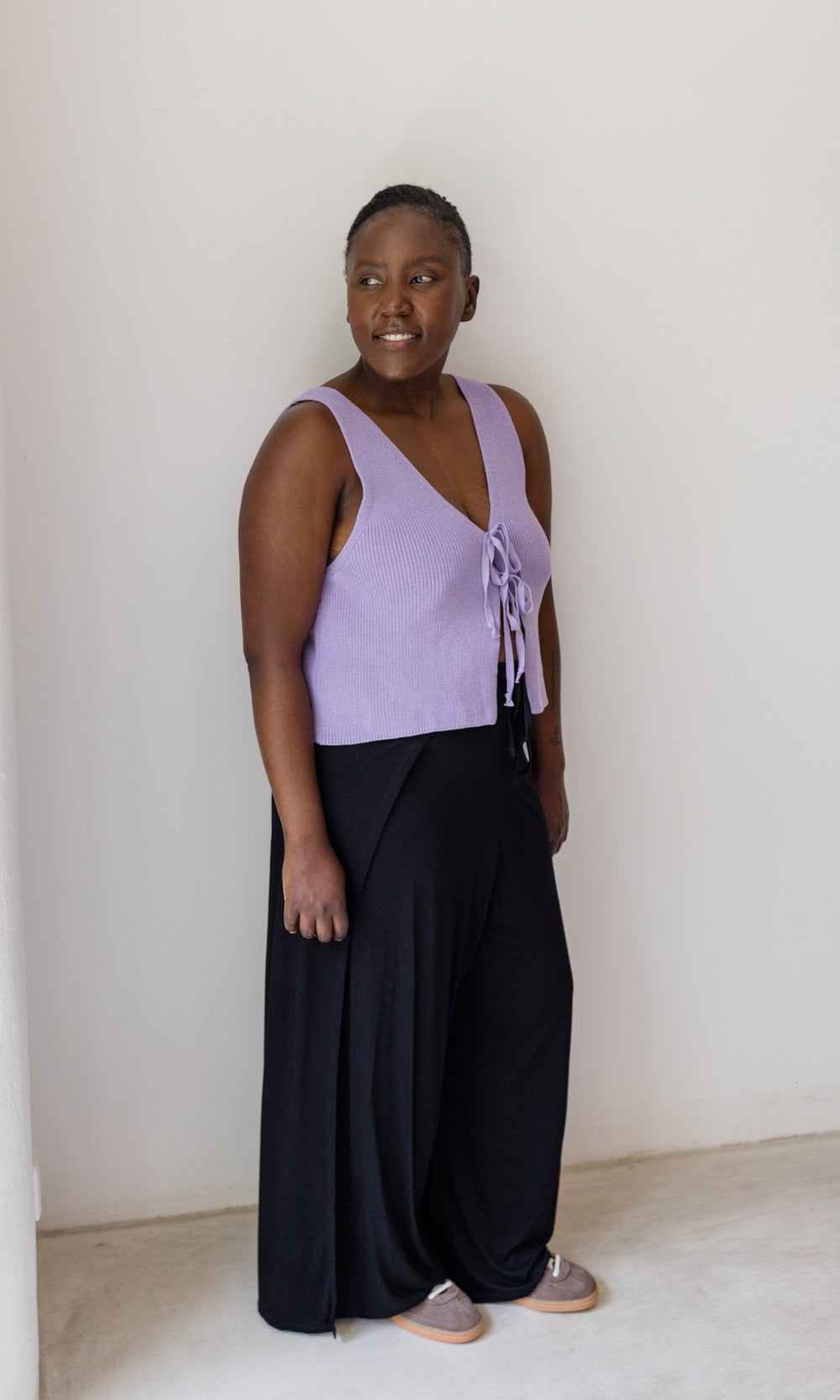 Strickweste mit Schleifendetail - abricot coco