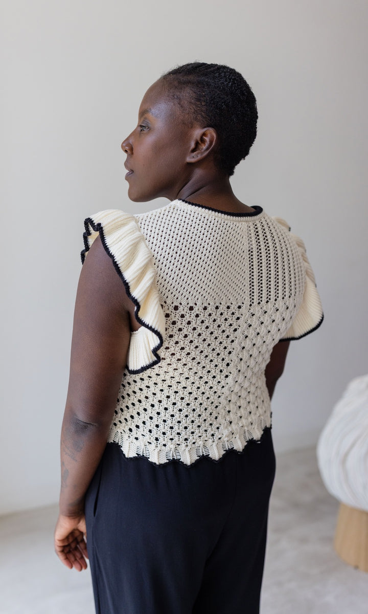 Stricktop Sora mit Volant Ärmel