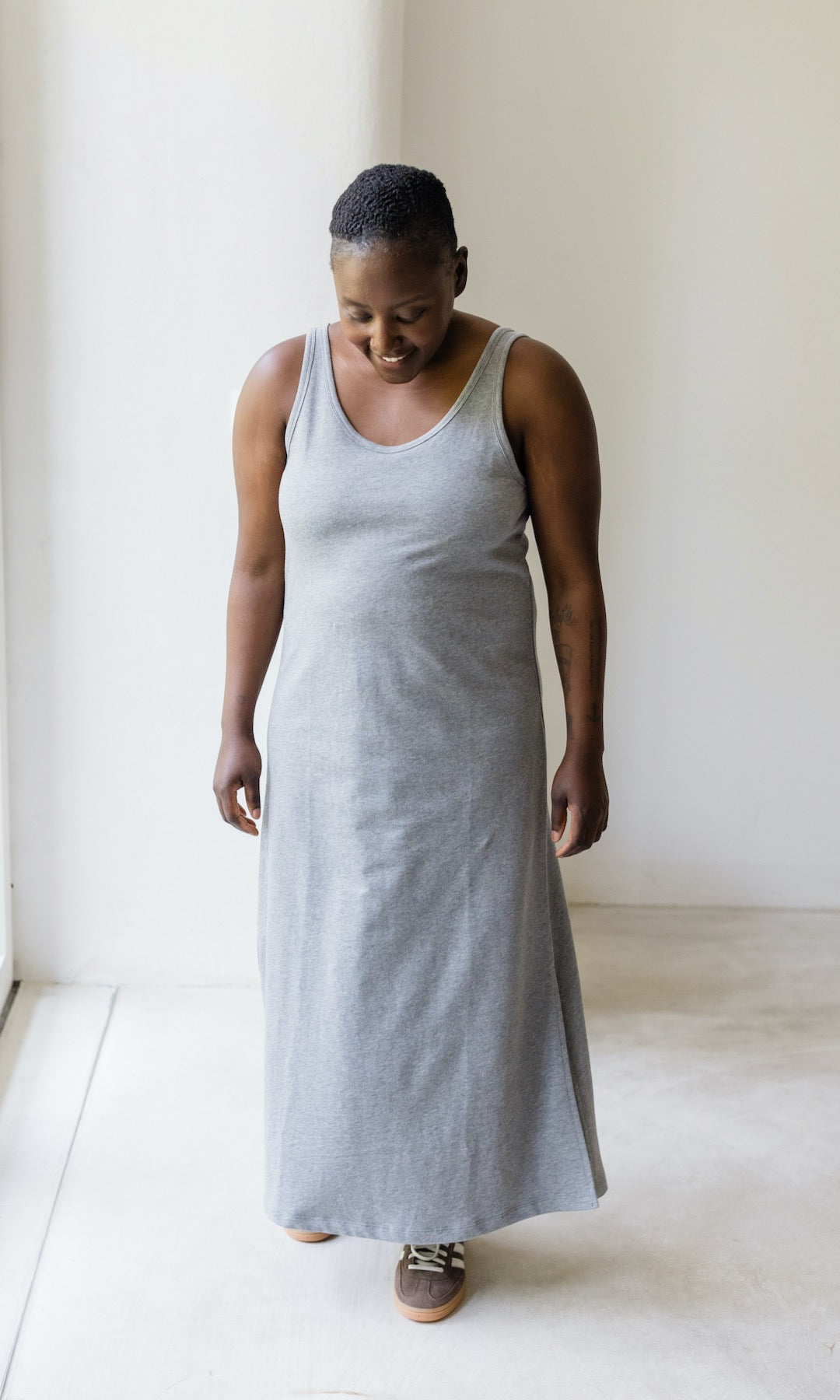 Jersey Trägerkleid mit seitlicher Stillfunktion