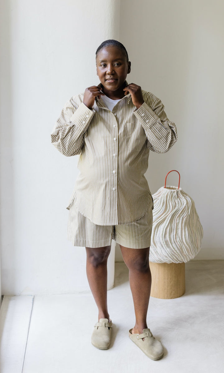 Schwangerschafts-Shorts Olive gestreift - abricot coco