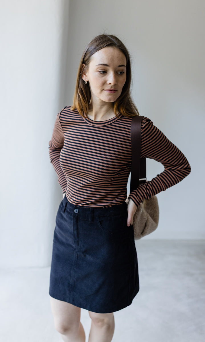 Minirock aus Cord in Schwarz