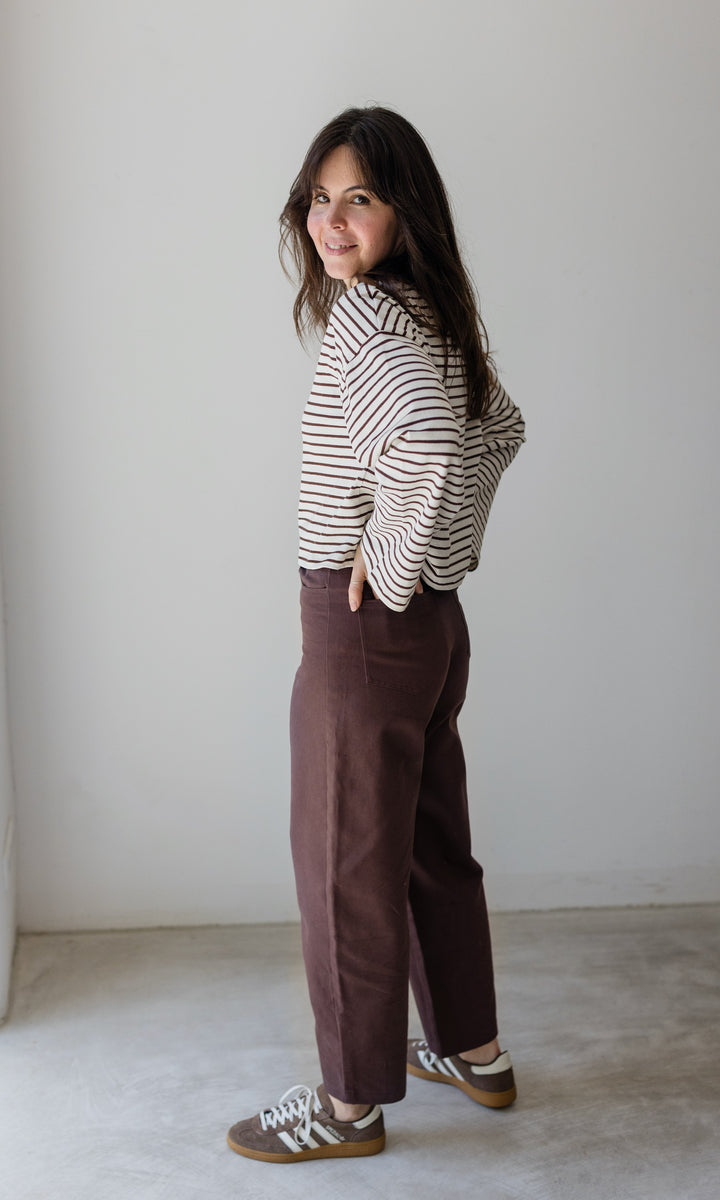 Barrel Jeans in Braun
