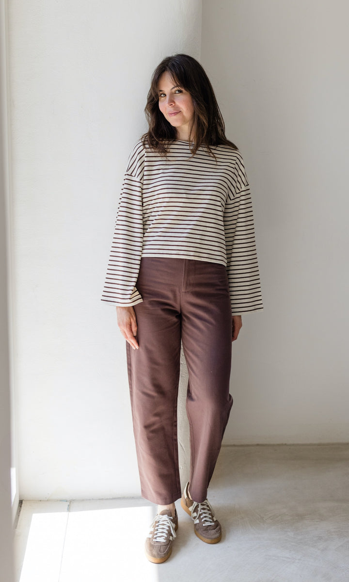 Barrel Jeans in Braun