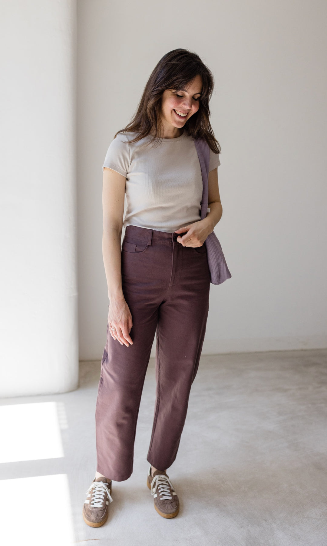 Barrel Jeans in Braun