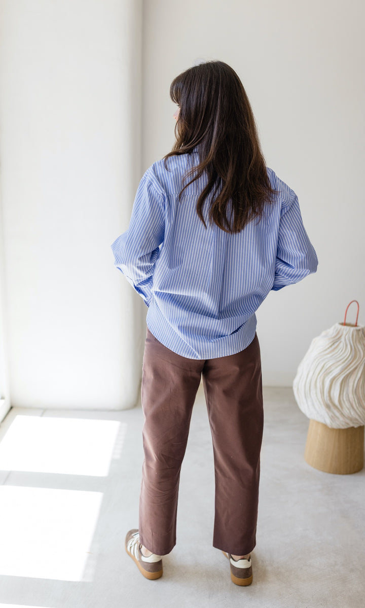 Barrel Jeans in Braun