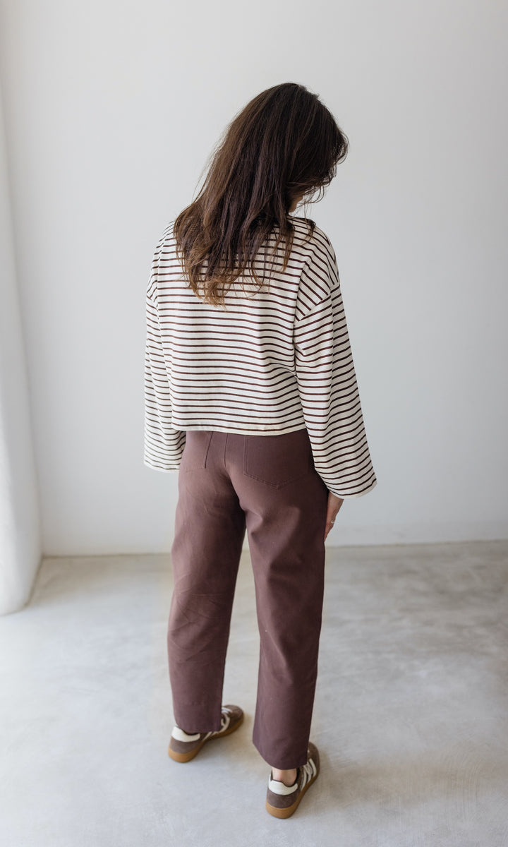 Barrel Jeans in Braun