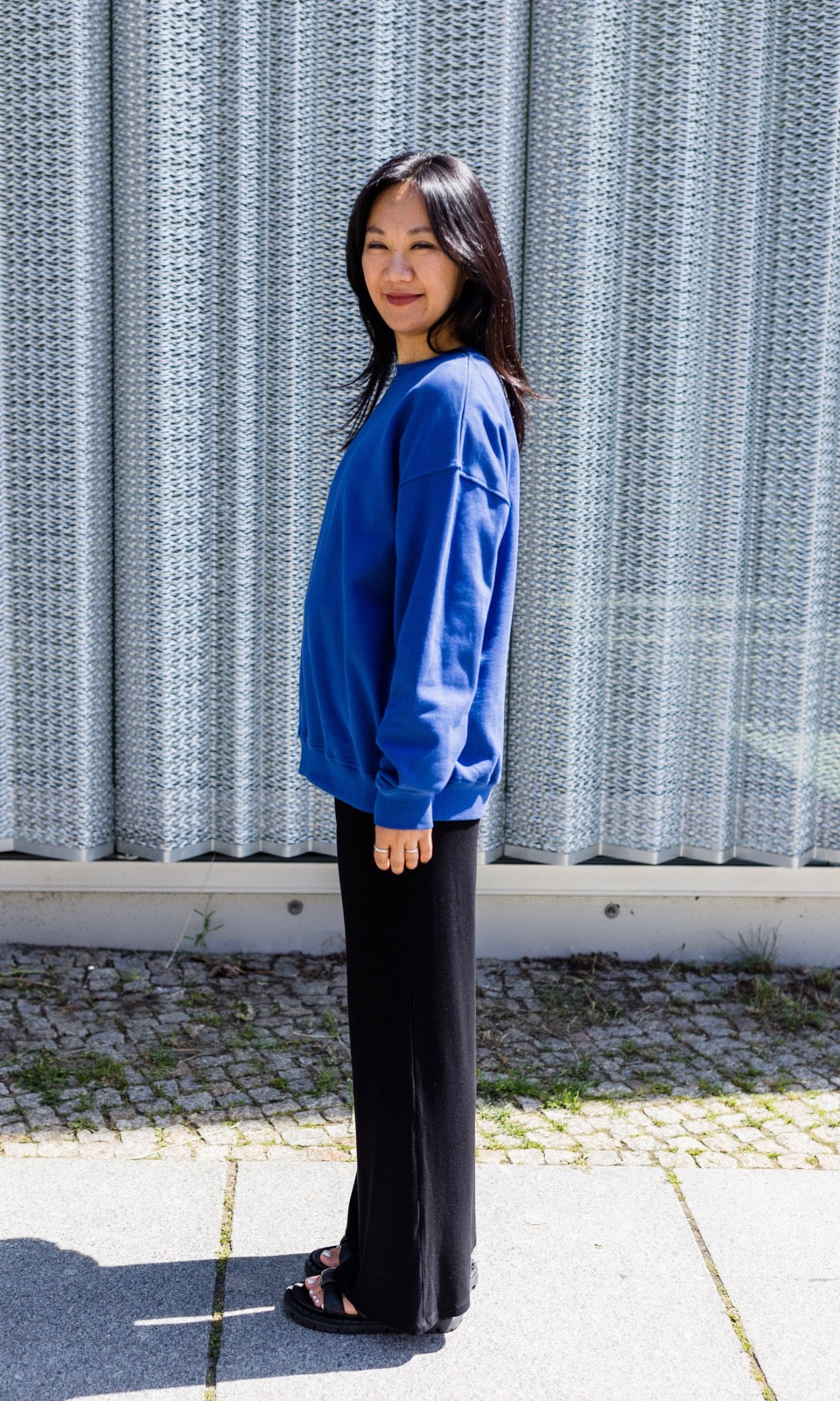 Oversized Sweater mit seitlicher Stillfunktion