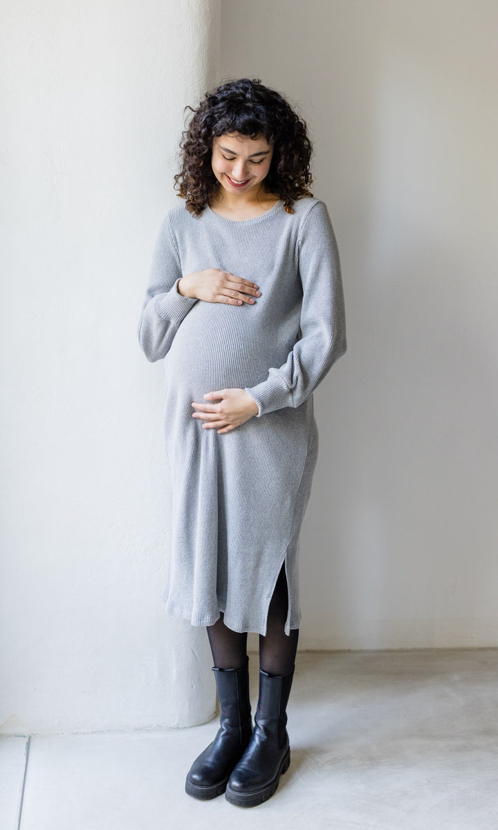 Langes Strickkleid Jules mit seitlicher Stillfunktion Grau