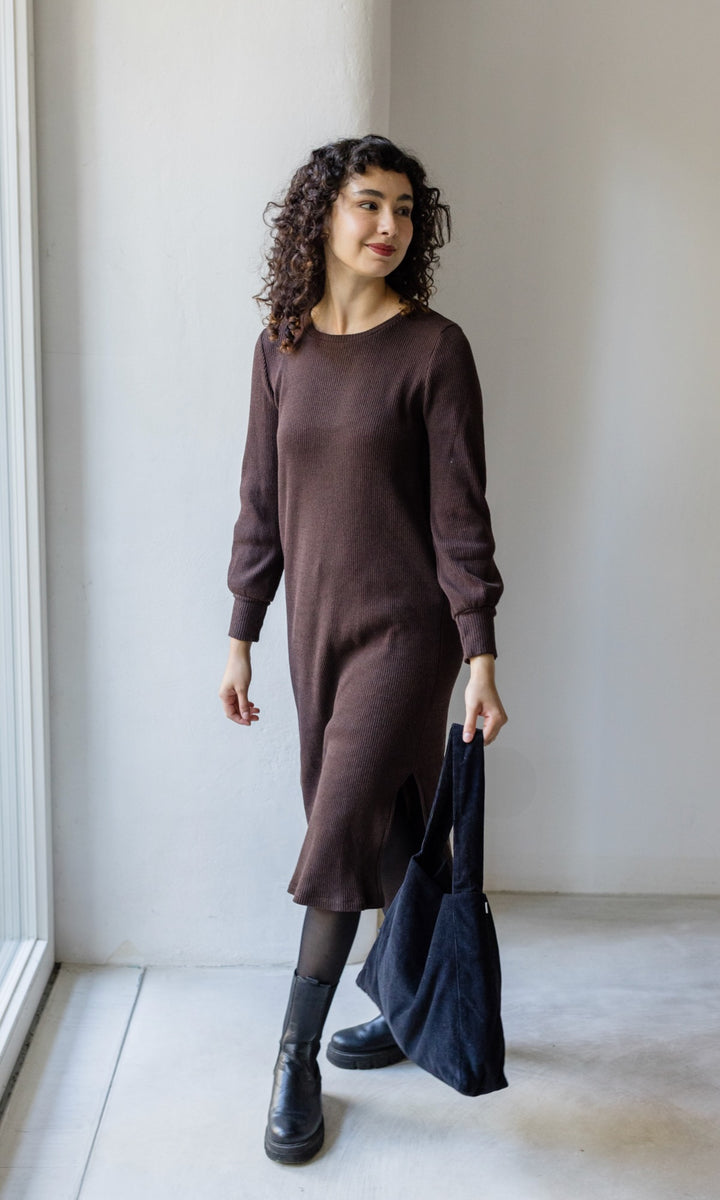 Langes Strickkleid Jules mit seitlicher Stillfunktion