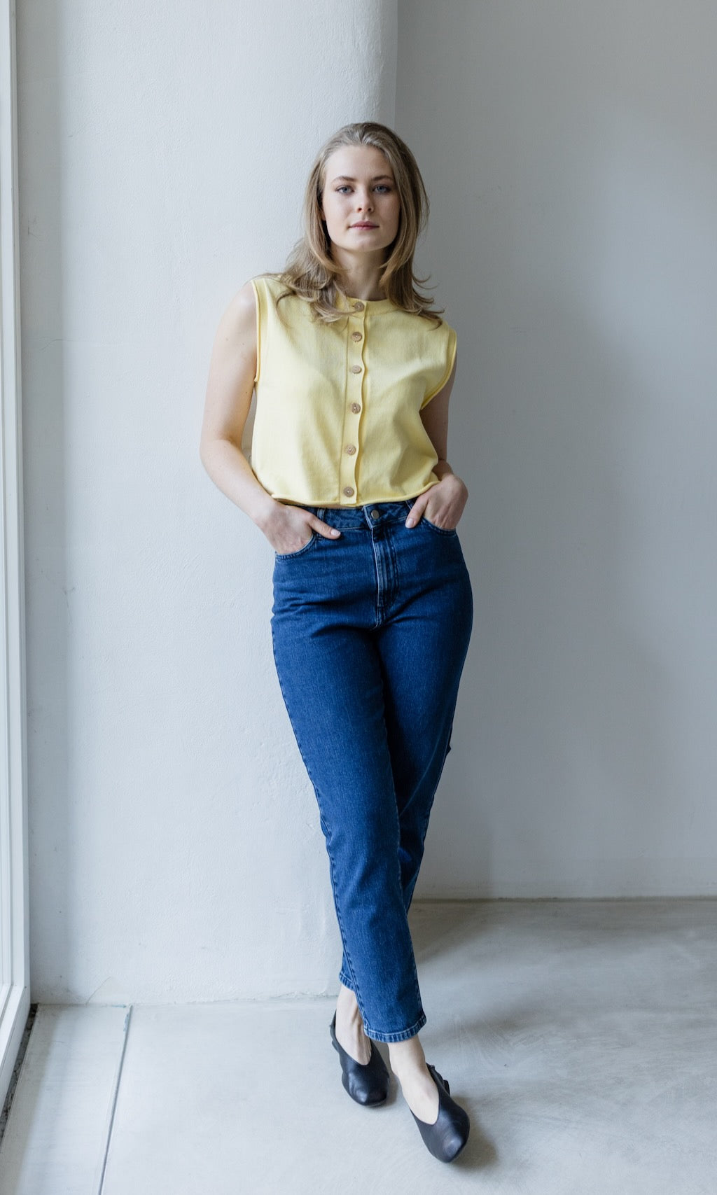 Jeans Mom Fit Dunkelblau - abricot coco