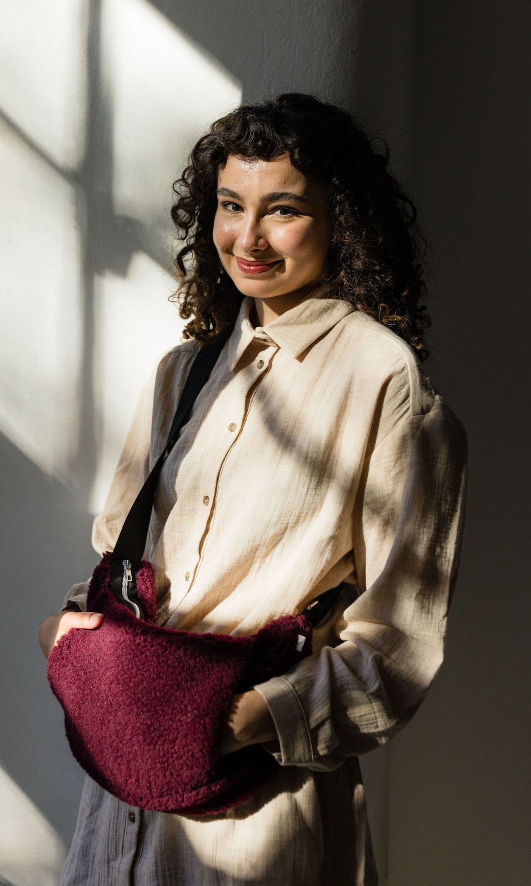 Schafwoll Crossbody Bag mit Handwärmer (Schurwolle)