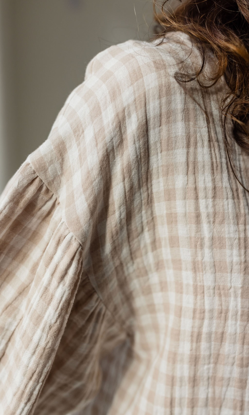 Bluse April in Karo Sesam