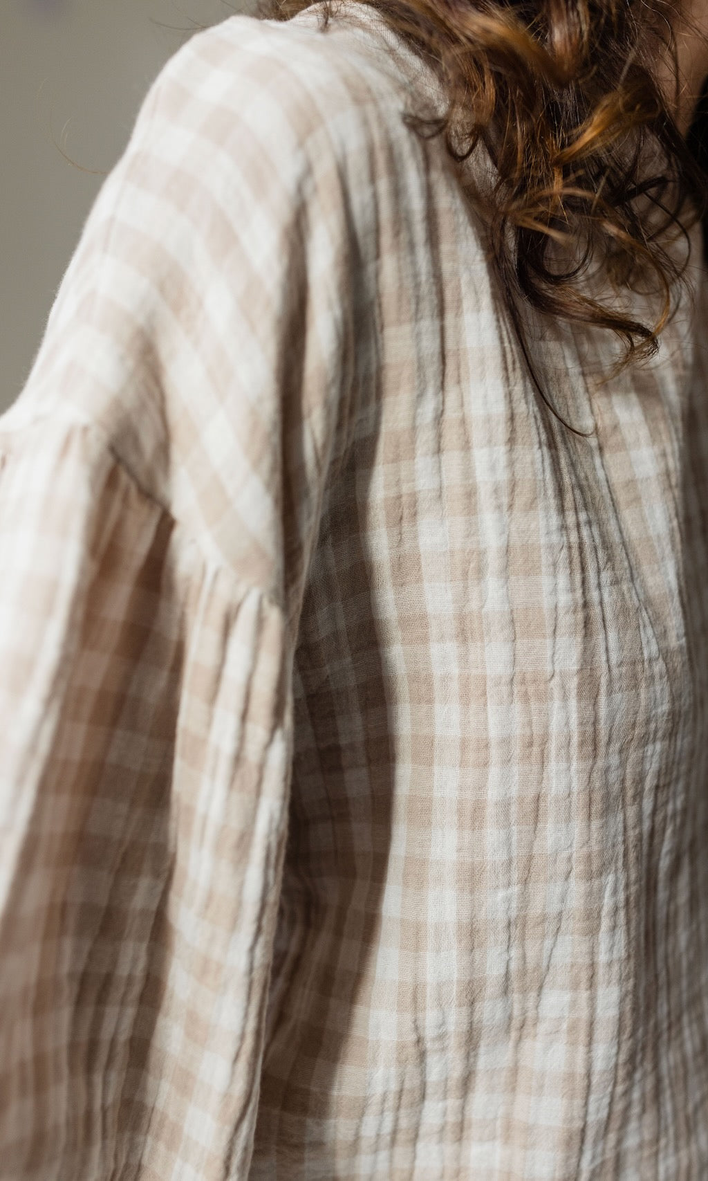 Bluse April in Karo Sesam