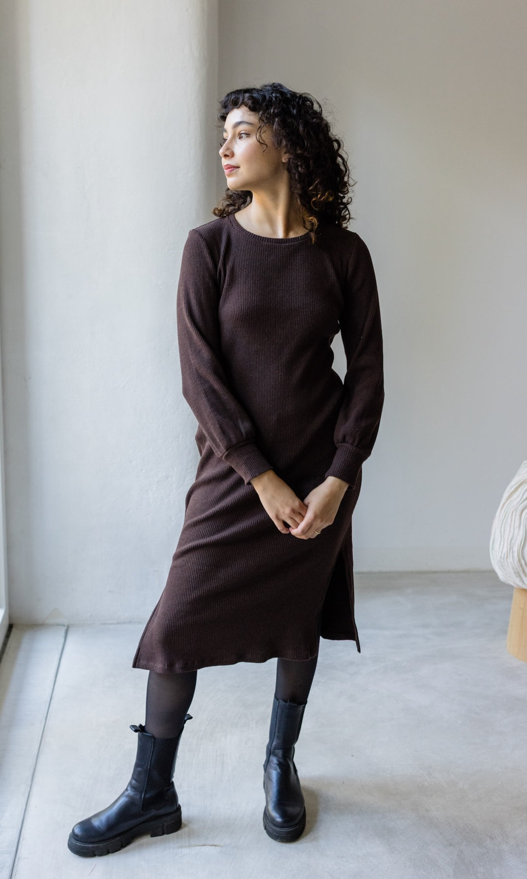 Langes Strickkleid Jules mit seitlicher Stillfunktion