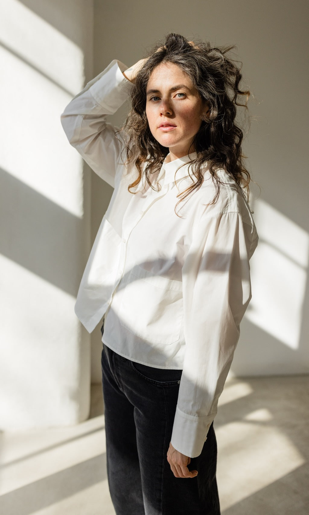 Cropped Oversized Hemd in Weiß