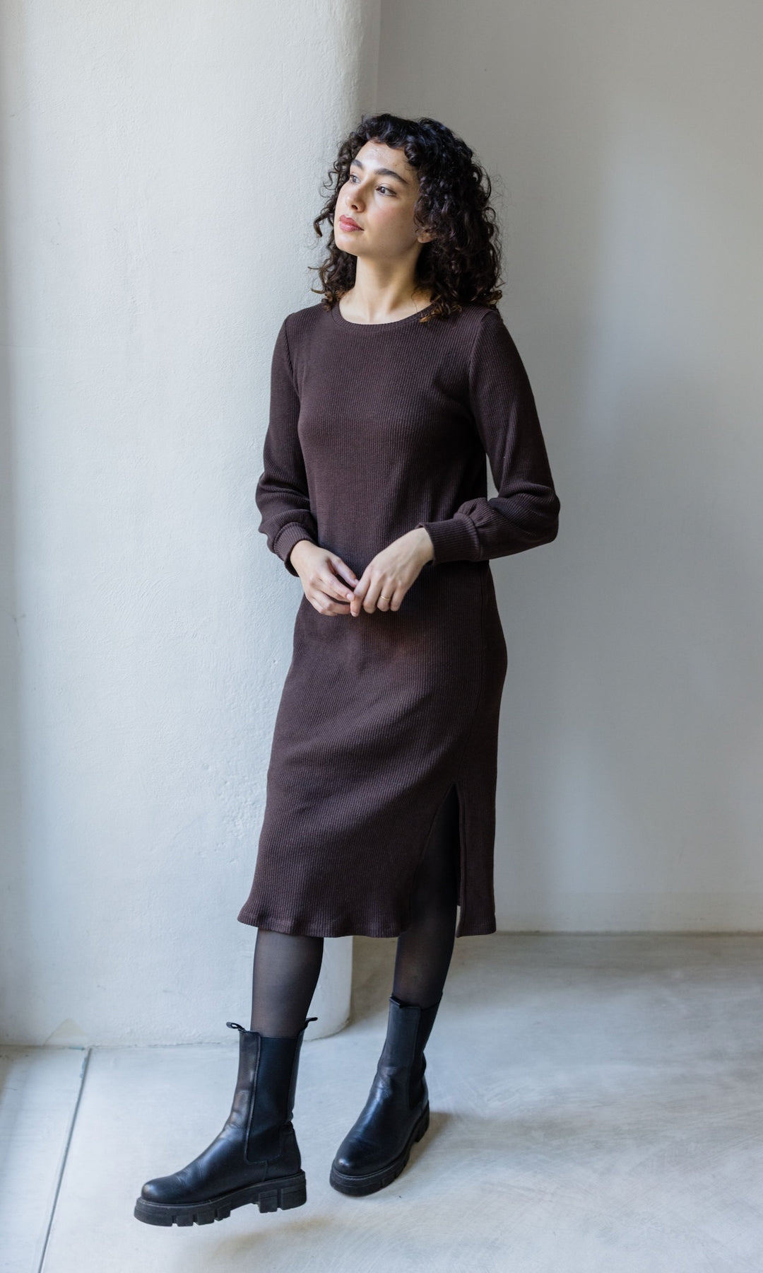 Langes Strickkleid Jules mit seitlicher Stillfunktion