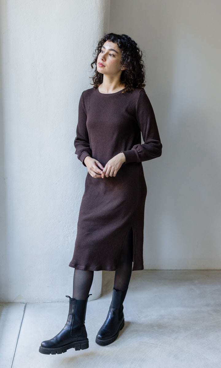 Langes Strickkleid Jules mit seitlicher Stillfunktion