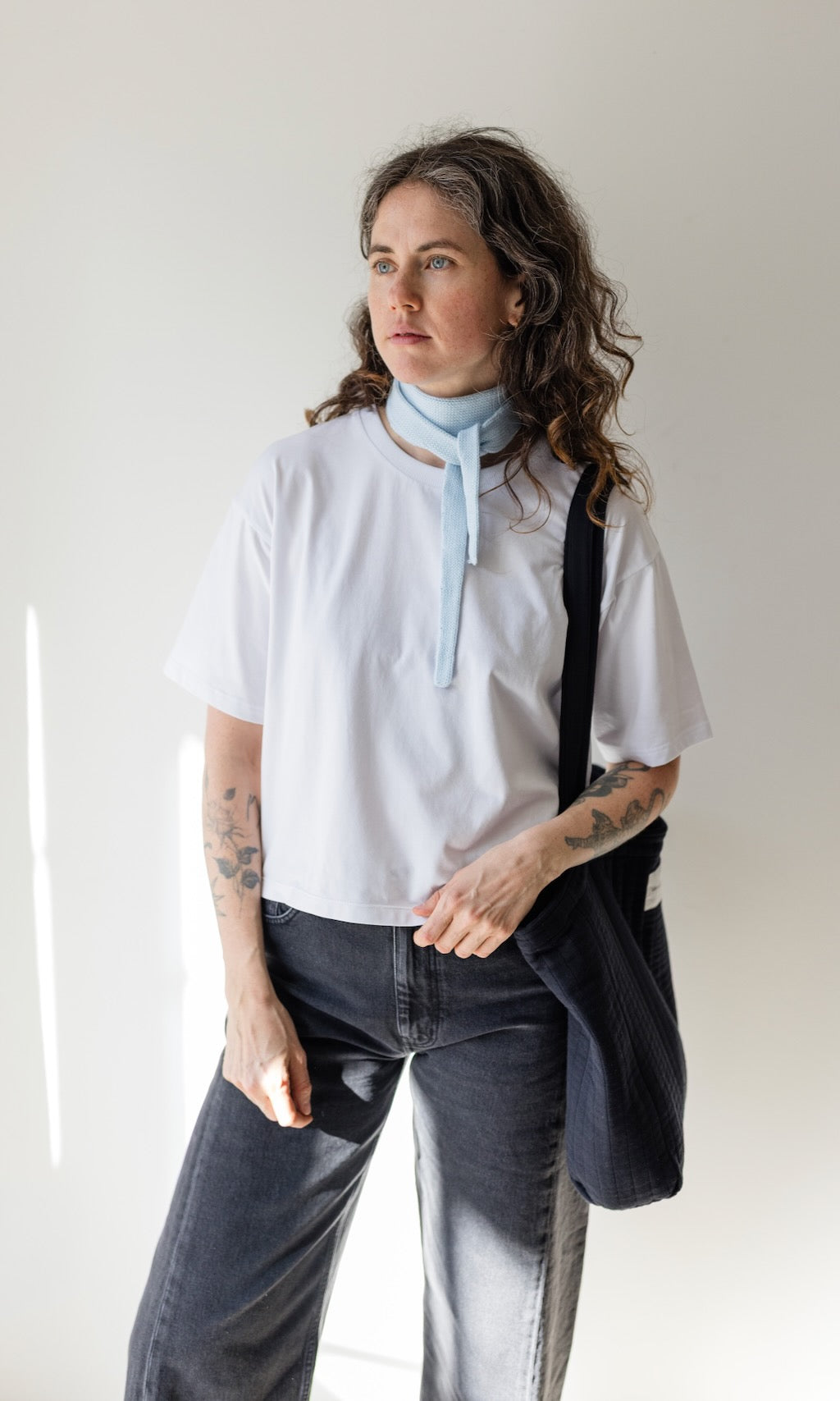 Kleiner Strickschal zum Binden Hellblau aus Bio Baumwolle - abricot coco