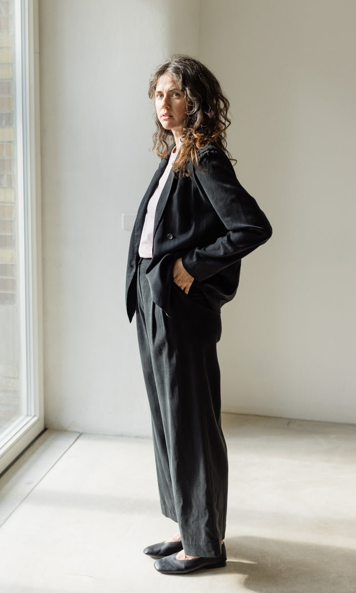 Loose Fit Blazer aus Lyocell in Schwarz