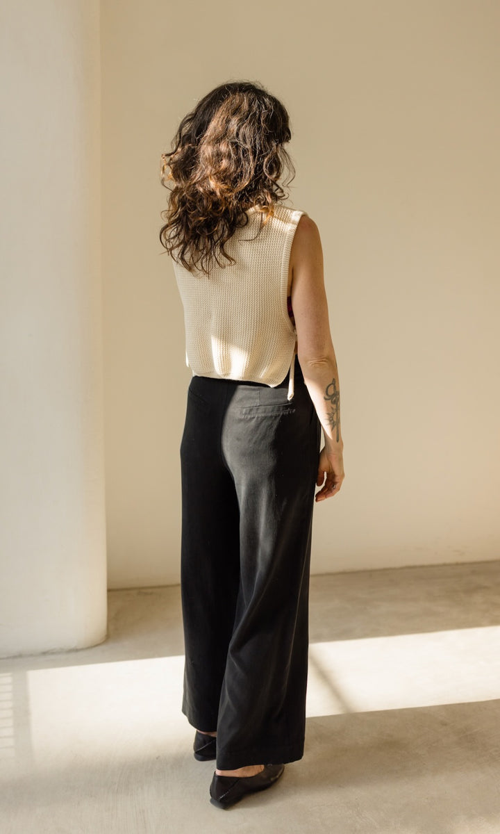 Pullunder mit seitlichem Bindedetail in Creme aus Bio Baumwolle - abricot coco