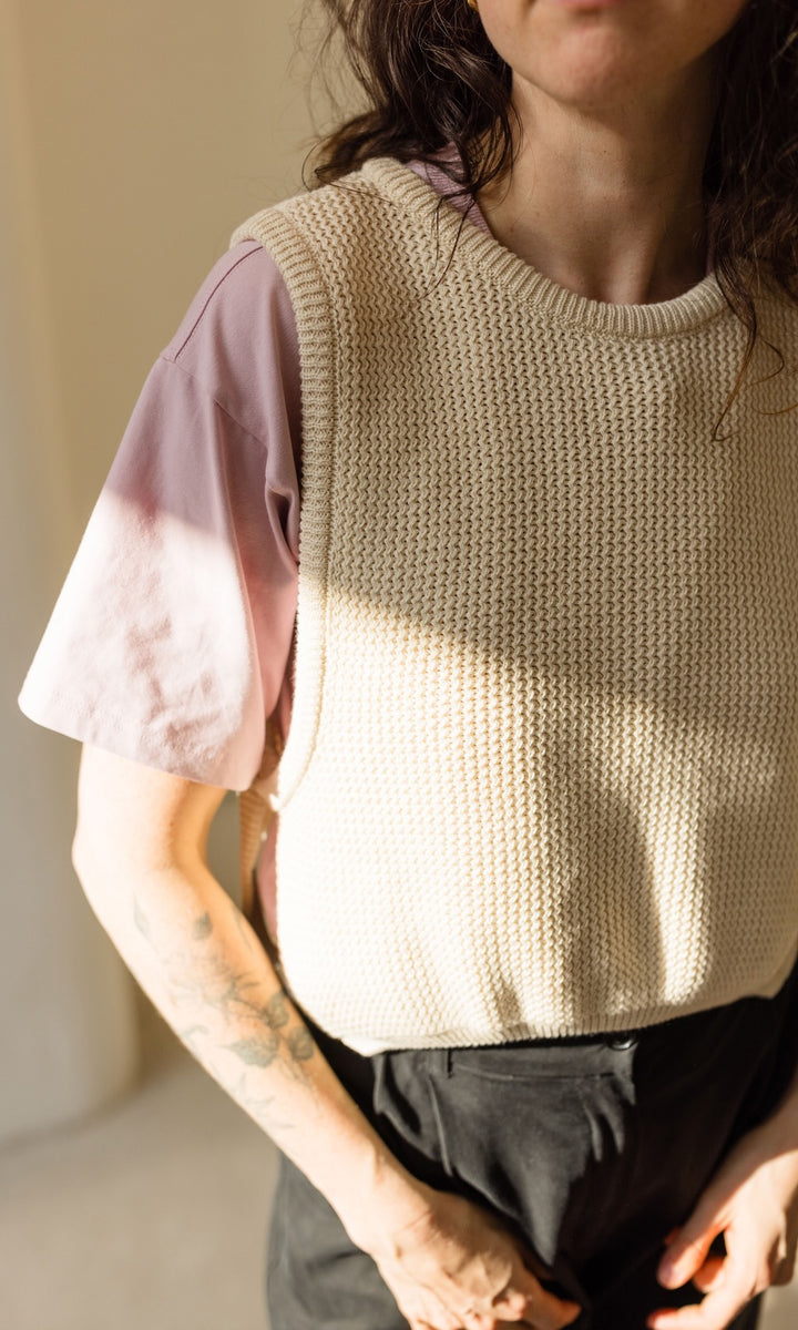 Pullunder mit seitlichem Bindedetail in Creme aus Bio Baumwolle - abricot coco