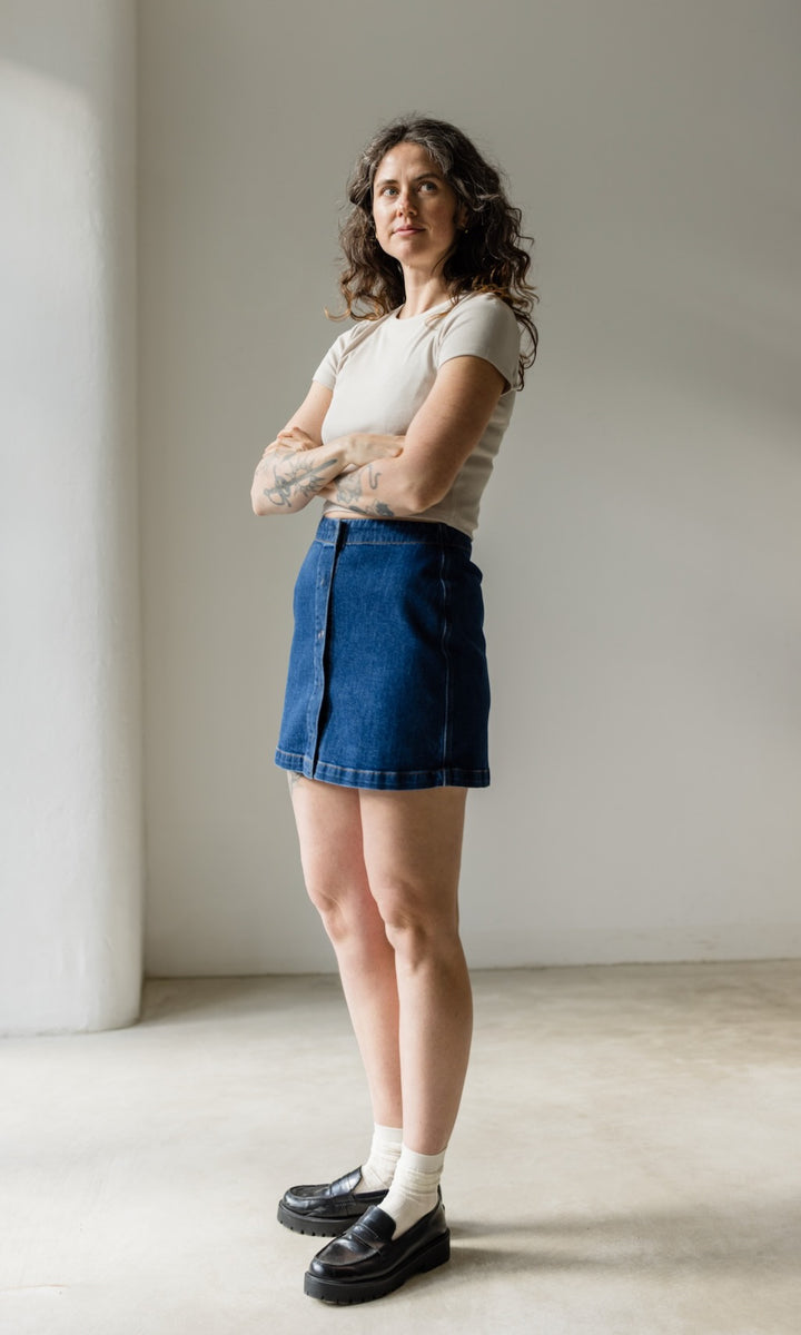 Mini Jeans Rock in klassischem Denim Blau aus Bio Baumwolle - abricot coco