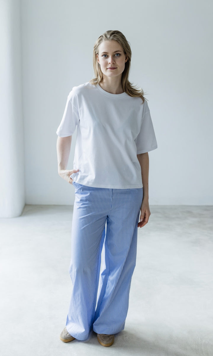Oversized T-Shirt in Weiß - abricot coco