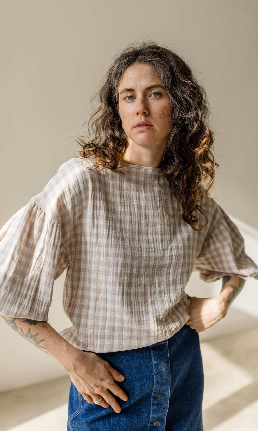 Bluse April in Karo Sesam