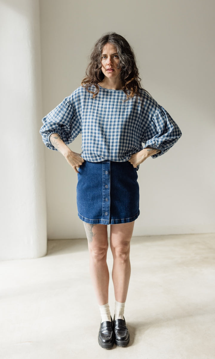 Mini Jeans Rock in klassischem Denim Blau aus Bio Baumwolle - abricot coco