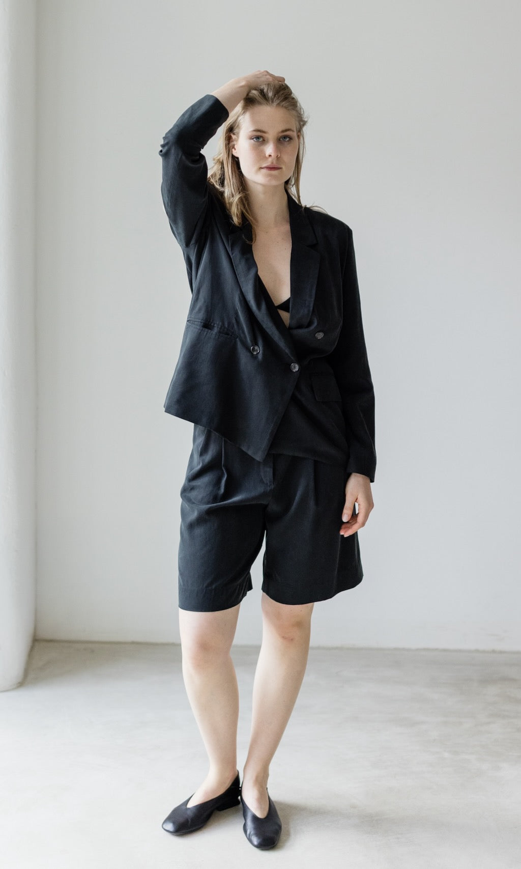 Loose Fit Blazer aus Lyocell | in schwarz - abricot coco