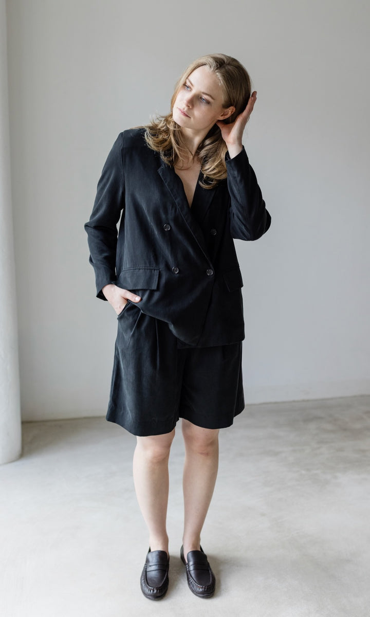 Loose Fit Blazer aus Lyocell | in schwarz - abricot coco