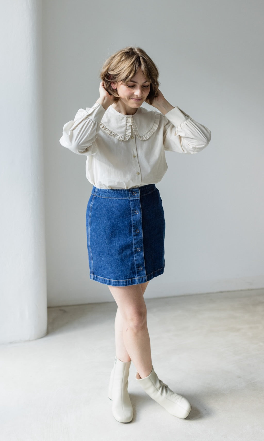 Mini Jeans Rock in klassischem Denim Blau aus Bio Baumwolle - abricot coco