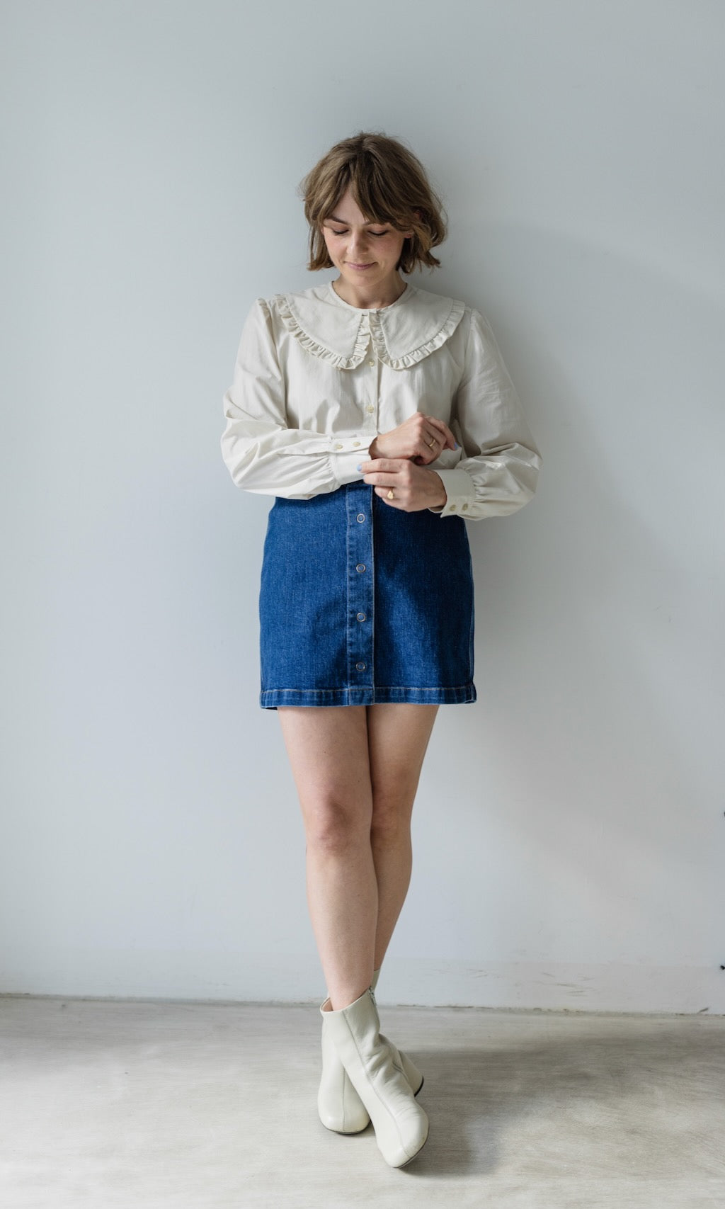 Mini Jeans Rock in klassischem Denim Blau aus Bio Baumwolle - abricot coco