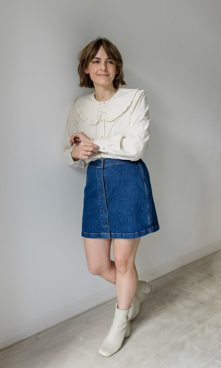 Mini Jeans Rock in klassischem Denim Blau aus Bio Baumwolle - abricot coco