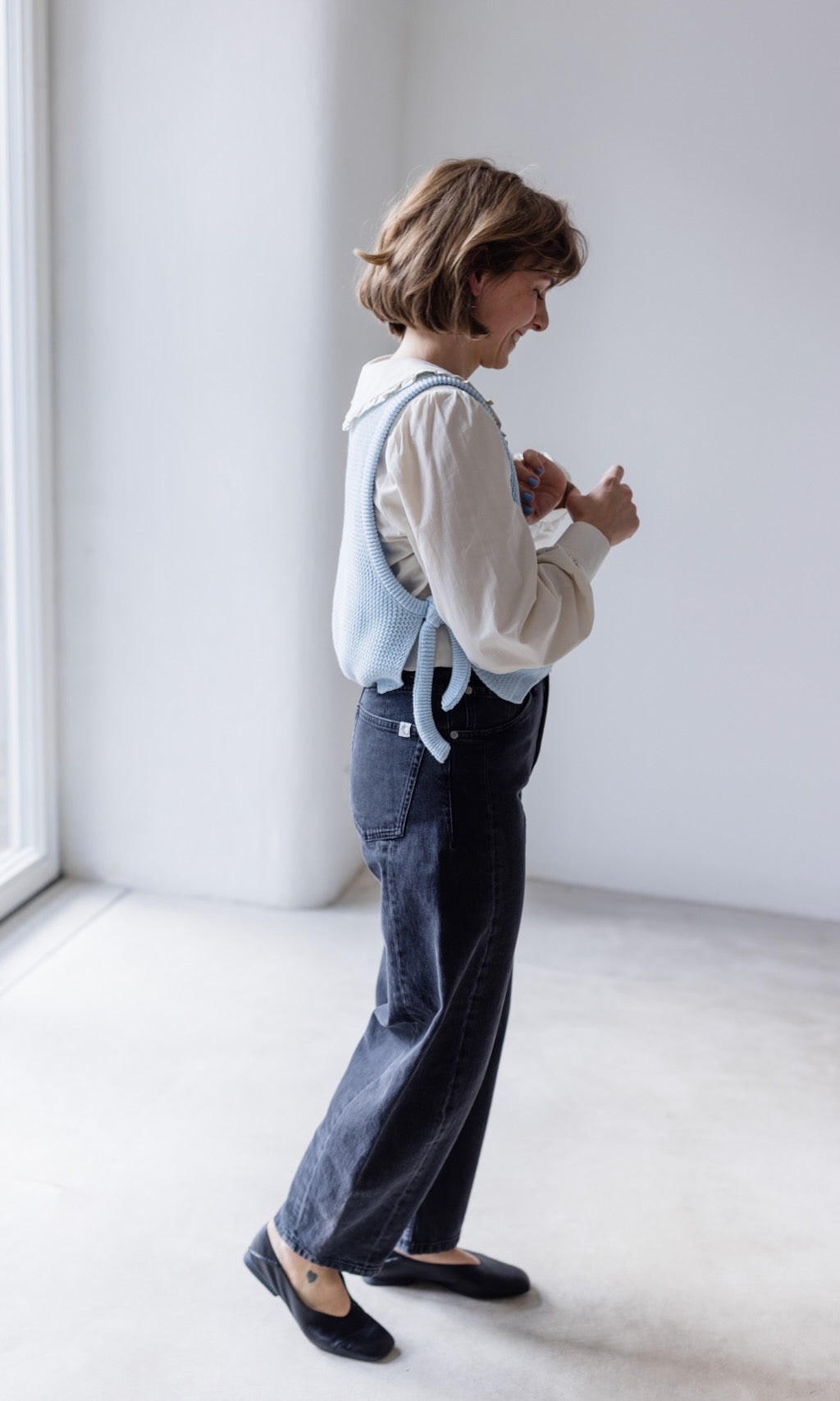 Pullunder mit seitlichem Bindedetail Hellblau aus Bio Baumwolle - abricot coco