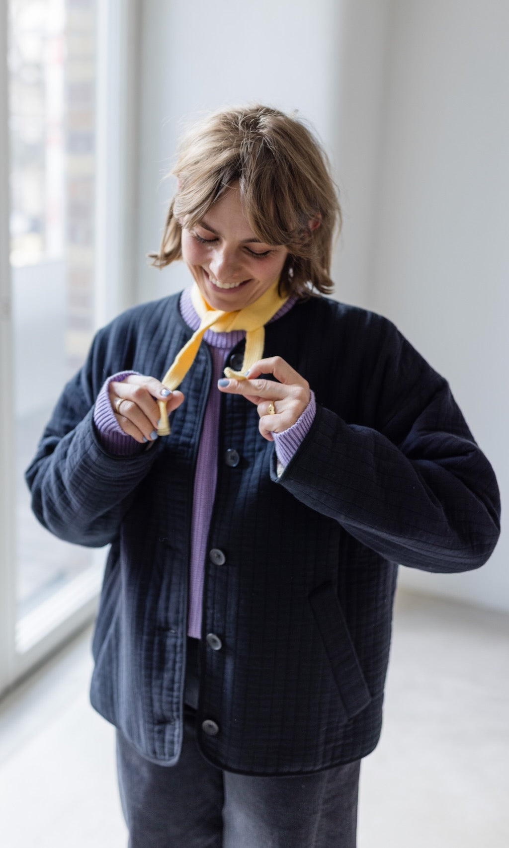 Kleiner Strickschal zum Binden Hellgelb aus Bio Baumwolle - abricot coco